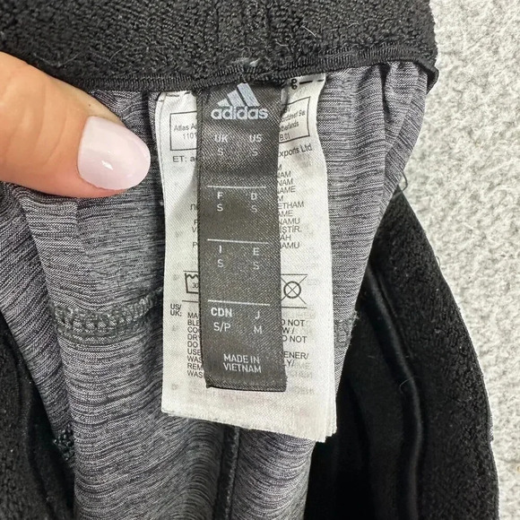 Adidas shorts‎ Men’s small gray athletic pockets Drawstring Soccer running woven - Picture 6 of 8